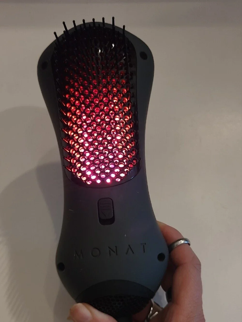 Monat Perfect Touch 2-in-1 Electric Hair Grooming Blow Dryer Brush